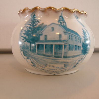 Porclein Bowl with Bedford Court House