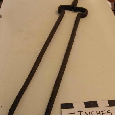 Tongs