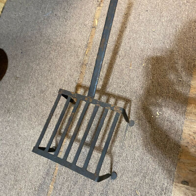 Trivet