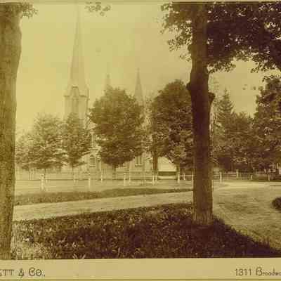 Bedford Presbyterian Exterior from Village Green