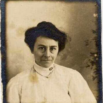 Unknown woman
