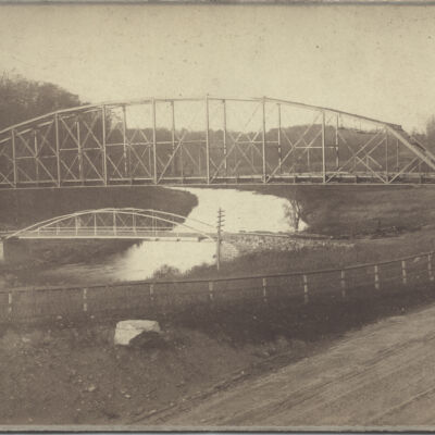 Old and new Woods Bridges