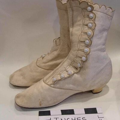 Shoe