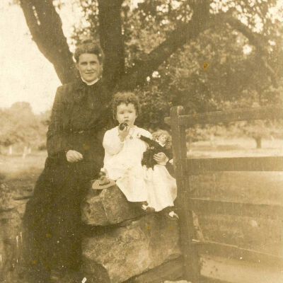 Hope Bedell and her mother, Phebe Lewis