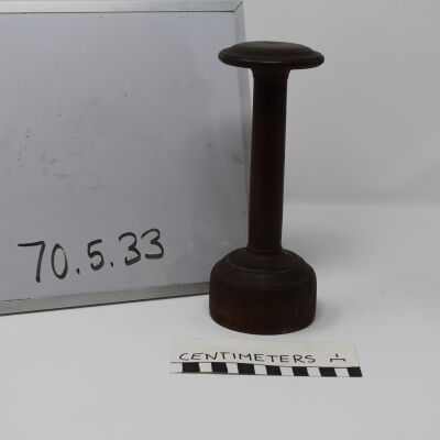 hat stand