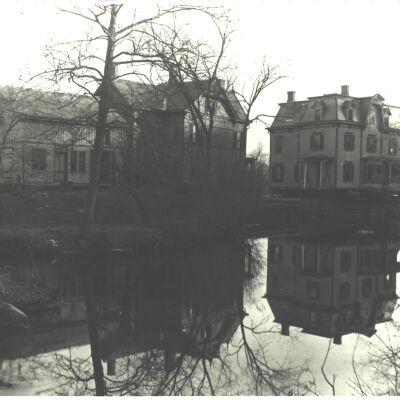 Cribbing up to get over Cross River - Presbyterian Manse & St. Francis Chapman's - now at 22 The Terrace
