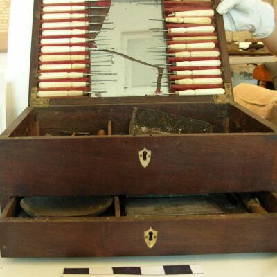 Case, Dental