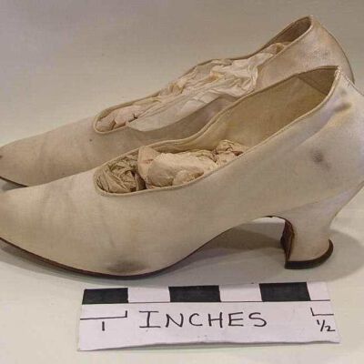Shoe