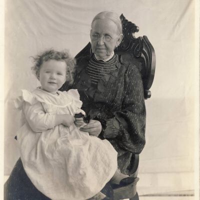 Hope Bedell with grandmother