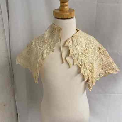 Child Capelet