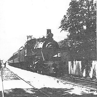Train being loaded at Mount Kisco Station