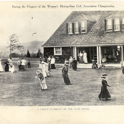Women's Golf in front of Club House