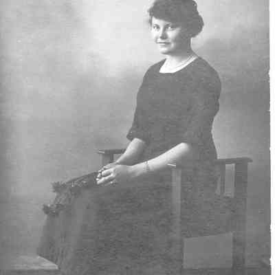 "Annie", ca 1900 (?)