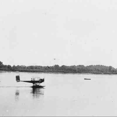 "Hydraplane" Made Trip from Omaha, Nebraska, to Memphis, Tennessee