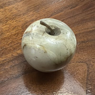 Quartz Apple with Stem