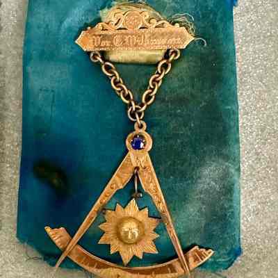 Breast Jewel, Past Master, E. Wilkinson