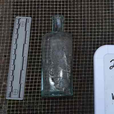 Glass 2.3 Pale Blue Green Bottle