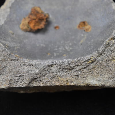 Paste of a typical crucible fragment from 626 Bourbon Street matching the description of "fire clay" crucibles.