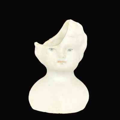CERAMIC DOLL FIGURINE 3