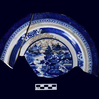 Plate