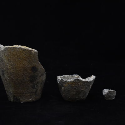 Crucibles of various sizes