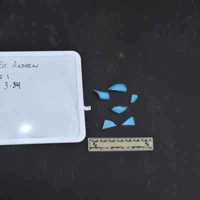 Glass 3.34 Blue Milk Glass Lid