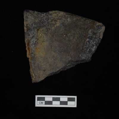 Paste of an atypical crucible fragment from 626 Bourbon Street tempered with graphite.