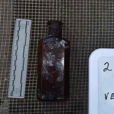 Glass 2.4 Amber Octagonal Bottle