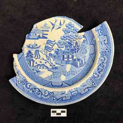 Plate