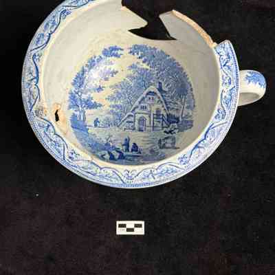 Chamber Pot