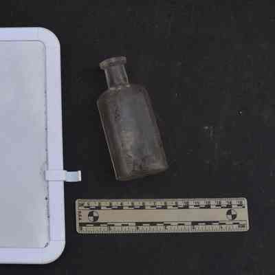 Glass 4.39 Colorless Ovoid Bottle