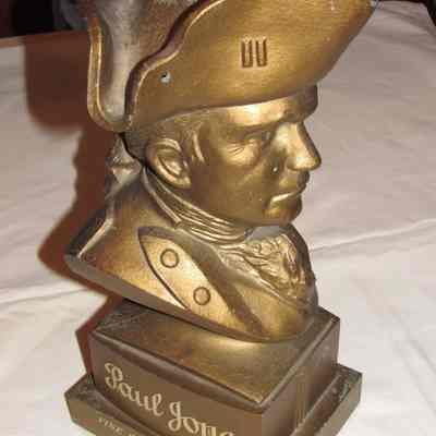 Paul Jones Whiskey advertising bust, 1922-48