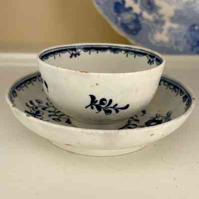 Cup & saucer, possibly Worcester, England, 1750-75