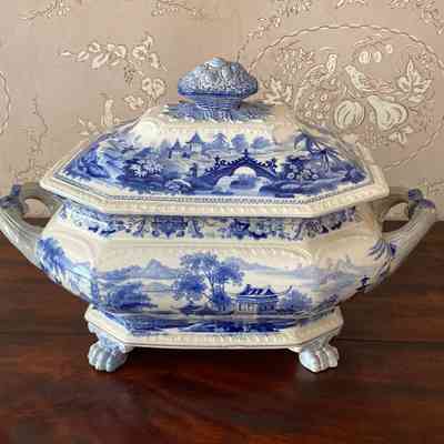 Tureen, Staffordshire, England, 1810-20