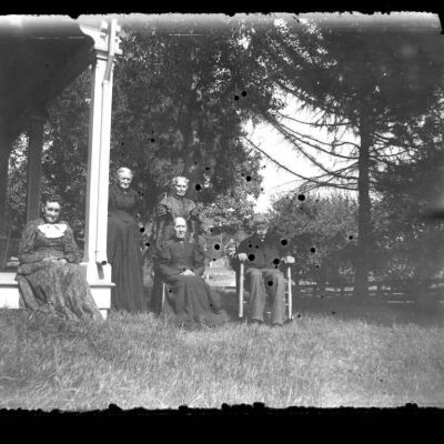 (First ?) Group at Uncle Roberts Red Hook, NY