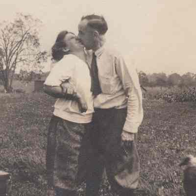 Man and Woman kissing