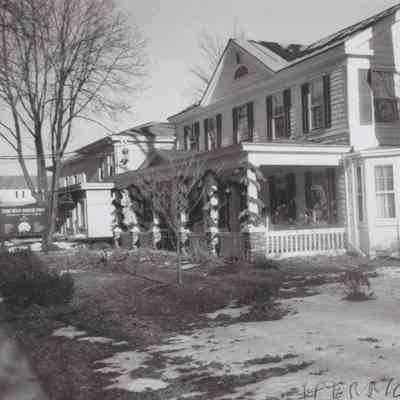 Red Hook Inn - 1997