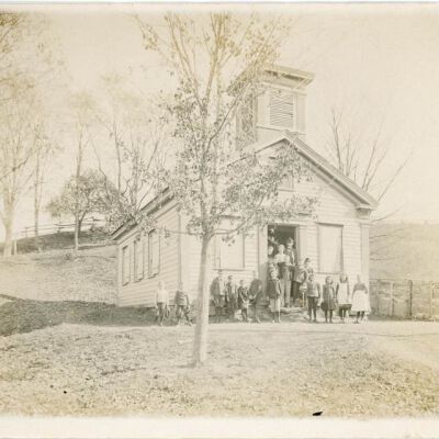 White Schoolhouse, Link District #4, Milan