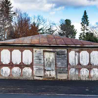 Garage on Fraleigh St. - 2016