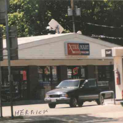 Mobil Xtra Mart - 1999