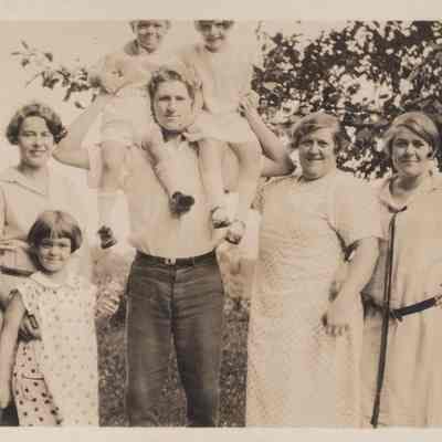 Curt, Elmore, Fannie, & Ruth Fraleigh