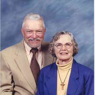 Sidney and Beth Mead,