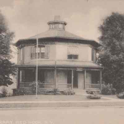 Red Hook Public Library