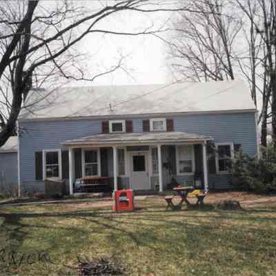 7383 South Broadway - 1999