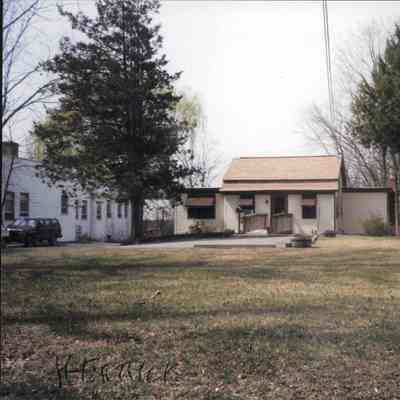 7405 South Broadway - 1999