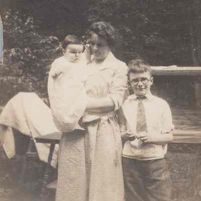 Alice Fraleigh Kernochan & Arnold Fraleigh & Jack Kernochan
