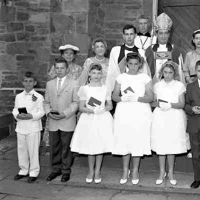 St. Pauls Trinity Church communion, Tivoli, 1959