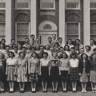 RHHS Sophomore Class of 1947 Group Portrait