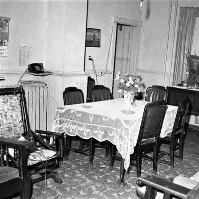 Cole And Mead Hotel, Tivoli, 1954