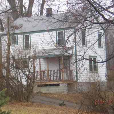 Parcel Access shows this house on the parcel. The house above is 163 Crestwood Road: 161 Crestwood Road